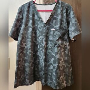 Figs Gray & Black Camouflage V-Neck Scrub Top
